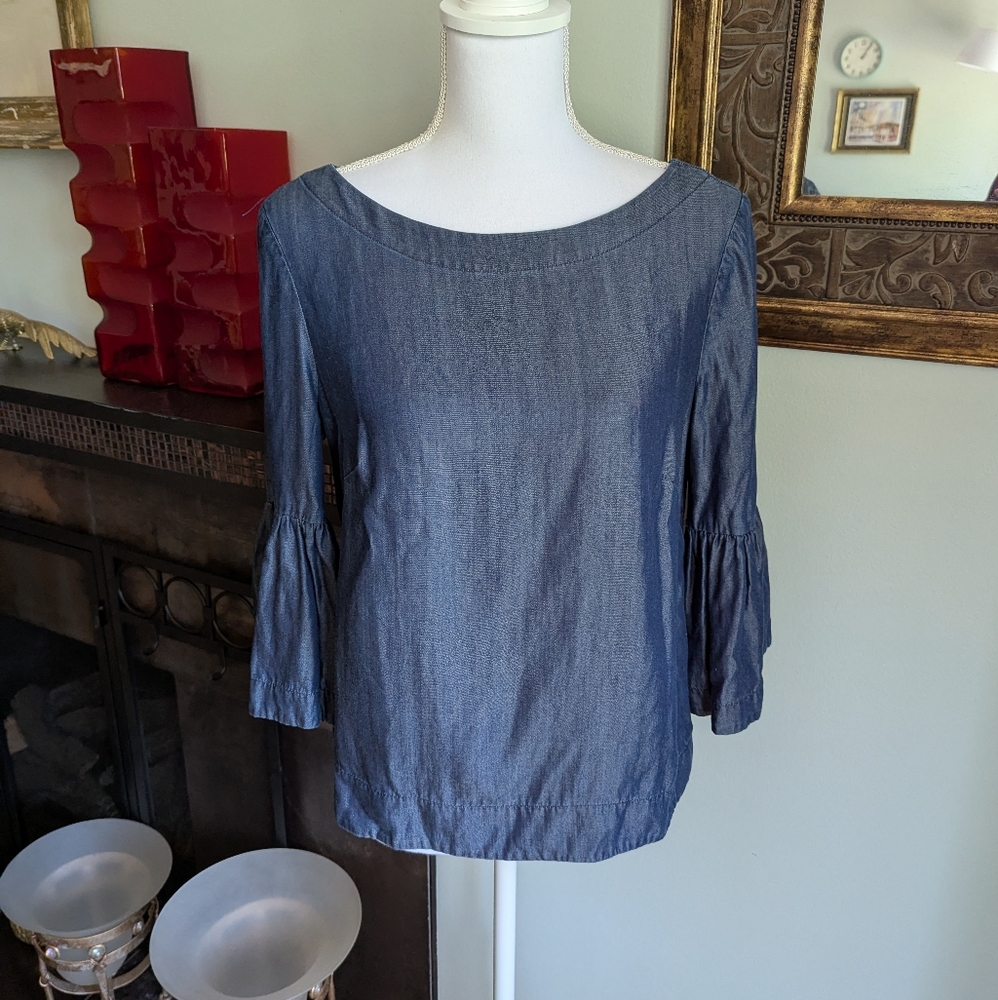 White House Black Market Womens 6 Blue Chambray Denim 3/4 Bell Sleeve Blouse 123